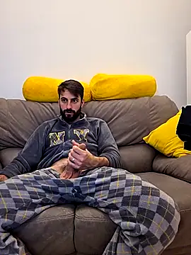 AmicisegretiITA online show from 04.12.26