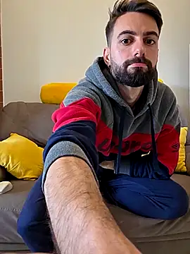 AmicisegretiITA online show from 04.14.26