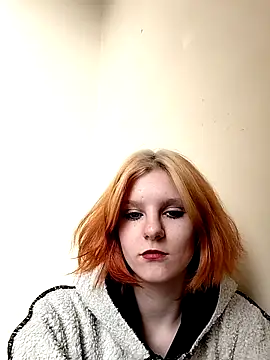 NinaParri online show from 04.08.26