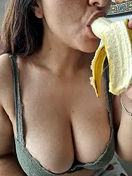 rafaella stefano online show from 03.25.26