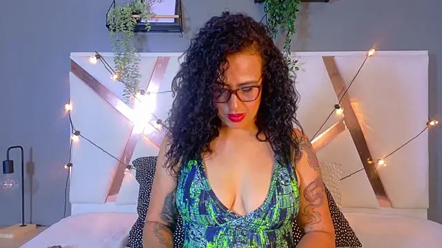 KatyraTaylor   online show from 03.23.26