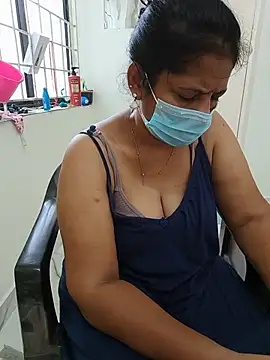 Snapshot of tamil_manjalmaami chatting on 06.17.26 tamil manjalmaami online show from 06.17.26