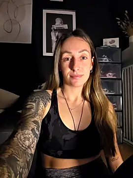 NicoleKaiser online show from 04.01.26