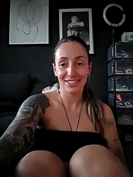 NicoleKaiser online show from 04.08.26