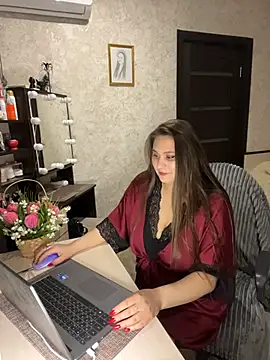 AgathaMyers online show from 04.02.26