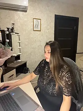 AgathaMyers online show from 04.06.26