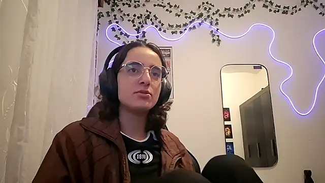 Snapshot of SanjuanaEytchison chatting on 04.13.26 SanjuanaEytchison online show from 04.13.26