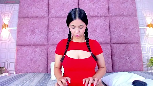 Snapshot of ZoeCooper1 chatting on 04.16.26 ZoeCooper1 online show from 04.16.26