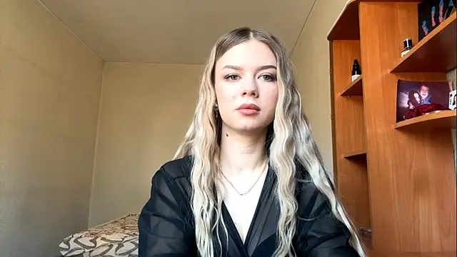 DeettaTolly online show from 03.29.26