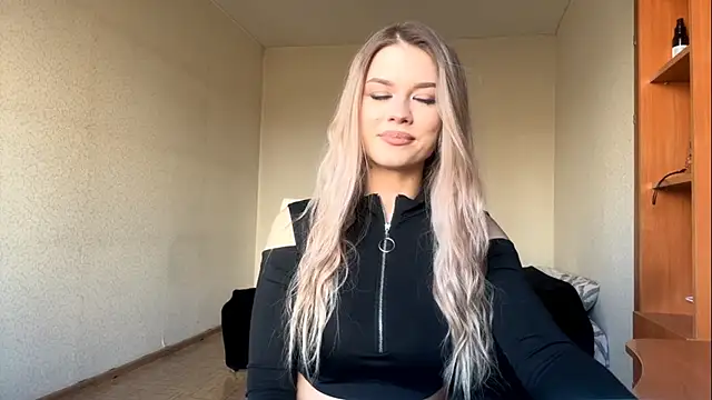 DeettaTolly online show from 04.05.26