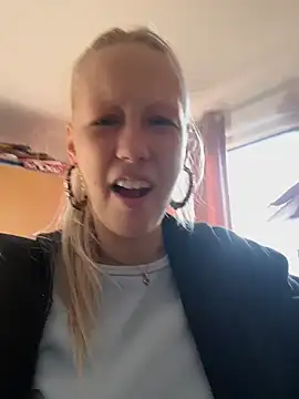 LeniMaria online show from 04.03.26