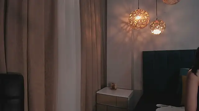 AnnieBlluee online show from 03.27.26