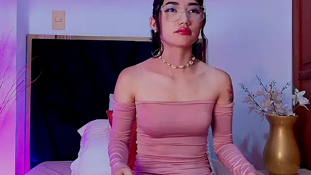 ParisFlowerr online show from 04.02.26