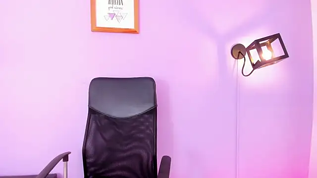 milliesummer online show from 04.12.26