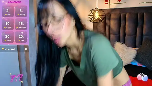 Snapshot of BONIE_WILLS chatting on 04.15.26 BONIE WILLS online show from 04.15.26