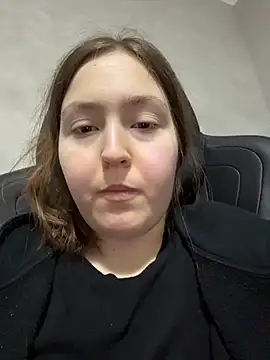 charmingggirl online show from 04.12.26