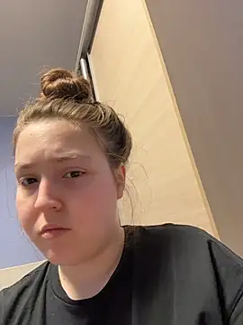 charmingggirl online show from 04.15.26