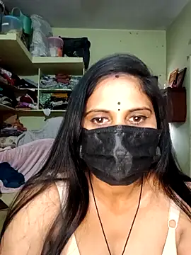 Snapshot of arrapilla chatting on 03.25.26 arrapilla online show from 03.25.26