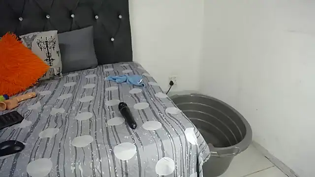 BootySoYummyX online show from 04.14.26