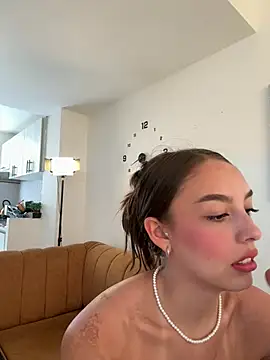 Lauren Storm online show from 04.03.26