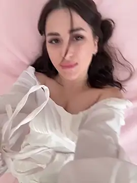 Alana Loveee online show from 04.01.26