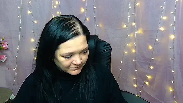 LauraFinn online show from 03.22.26