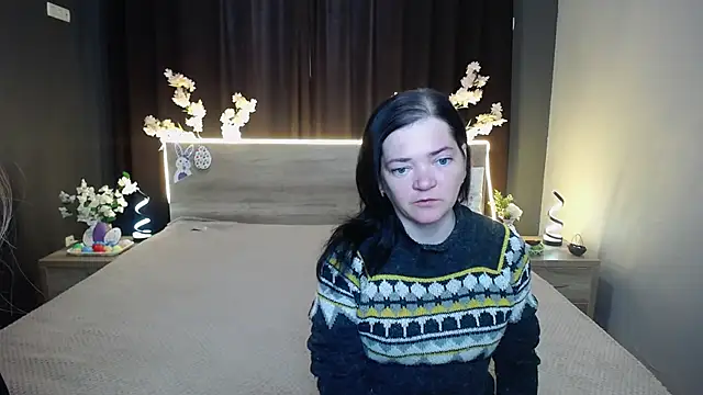 LauraFinn online show from 03.28.26