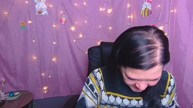 LauraFinn online show from 04.13.26