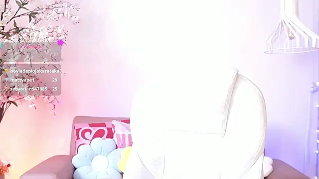 LucyWeisser online show from 04.16.26