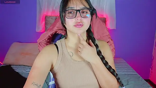 1 Scarllet  online show from 03.21.26