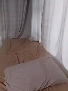 Mitchell2003 online show from 04.03.26