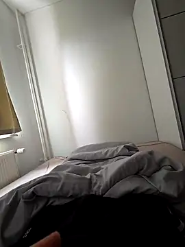 OssiBigCum online show from 04.04.26