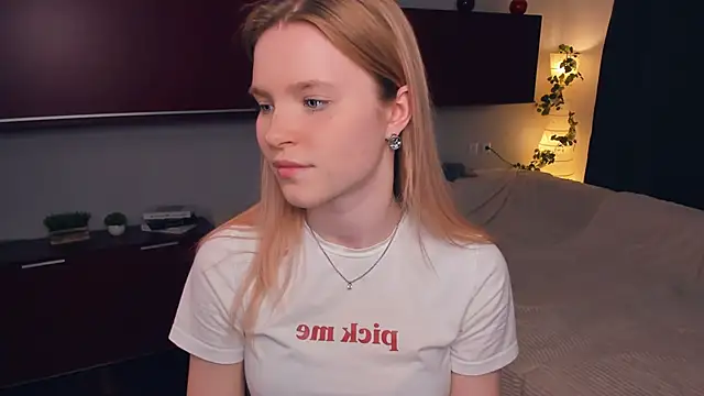 DelmaLasky online show from 04.01.26