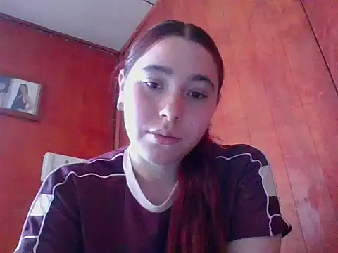 Annisof000 online show from 04.13.26