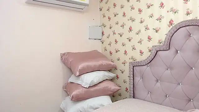 crystal watson0 online show from 03.20.26