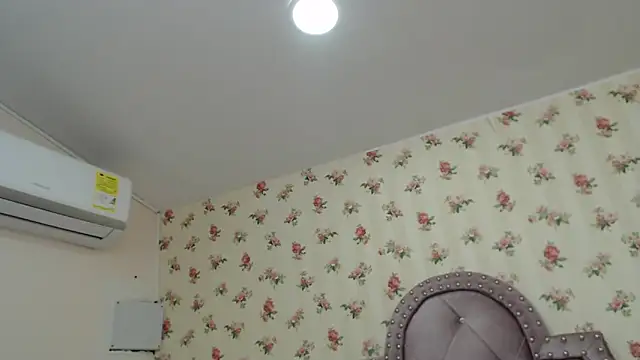 crystal watson0 online show from 04.08.26