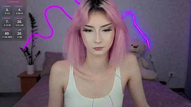 Snapshot of kittysocutie chatting on 07.14.26 kittysocutie online show from 07.14.26