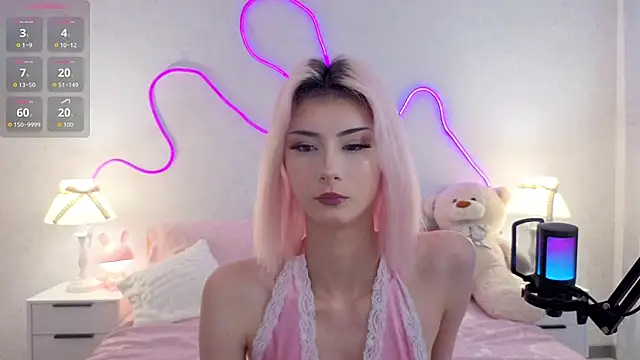 Snapshot of kittysocutie chatting on 07.19.26 kittysocutie online show from 07.19.26