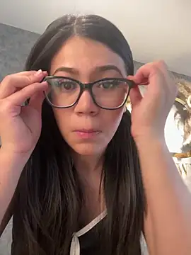 AMBERFONSECA online show from 04.13.26