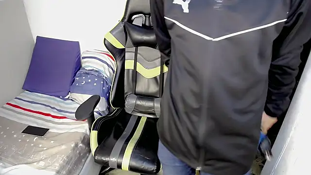 Mathias twinkk online show from 03.23.26