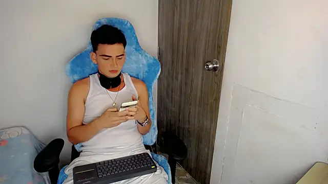 Mathias twinkk online show from 04.07.26