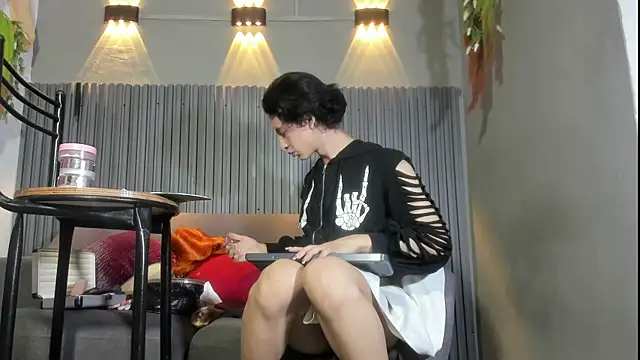 Emmyy Fantasy online show from 03.27.26