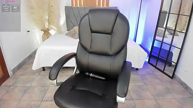 dulce-nicoll online show from 04.10.26