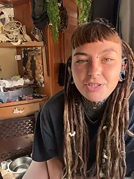 HornyHippy1 online show from 04.10.26