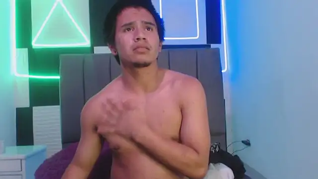 adonis latin 19 online show from 04.06.26