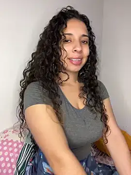 katniss everdeen  online show from 04.14.26