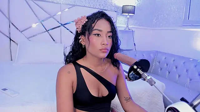 Horny Brunette  online show from 04.16.26