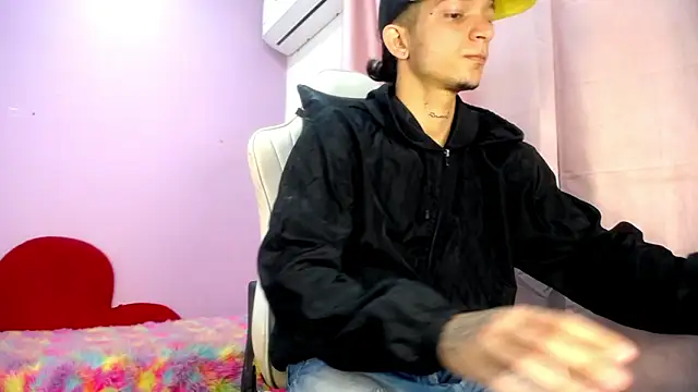 Hot Gaara  online show from 03.24.26