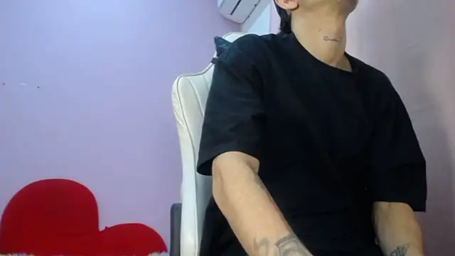 Hot Gaara  online show from 03.30.26