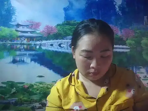 Snapshot of Huemy098 chatting on 04.10.26 Huemy098 online show from 04.10.26